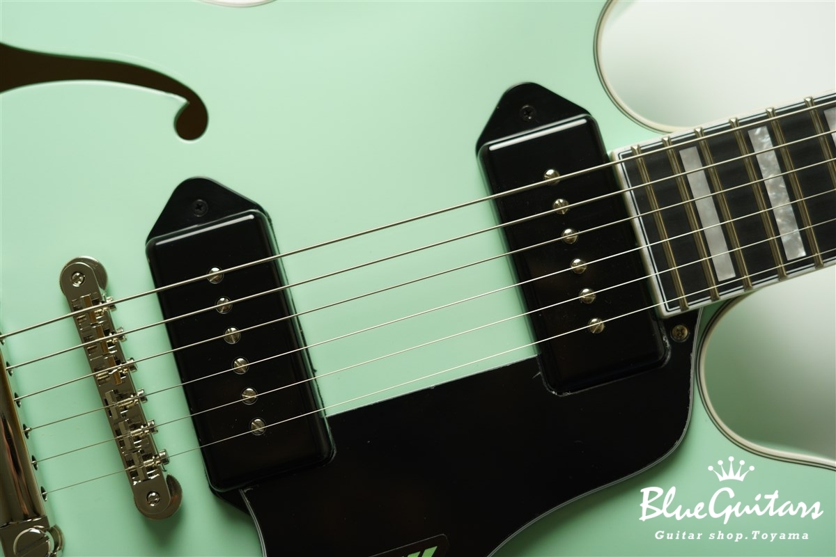 優れた品質 GUITARS SPARROW フルアコ 銀色 ビグスビー