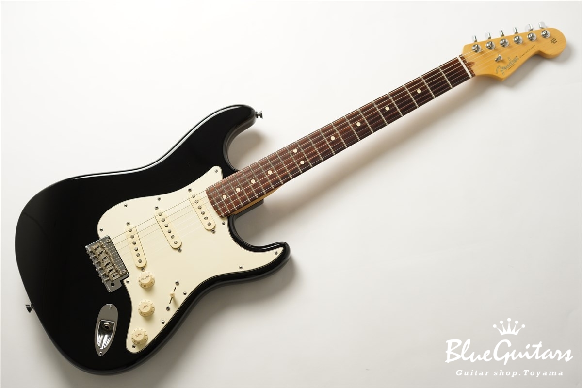 Fender American Standard Stratocaster UG - Black | Blue Guitars Online Store