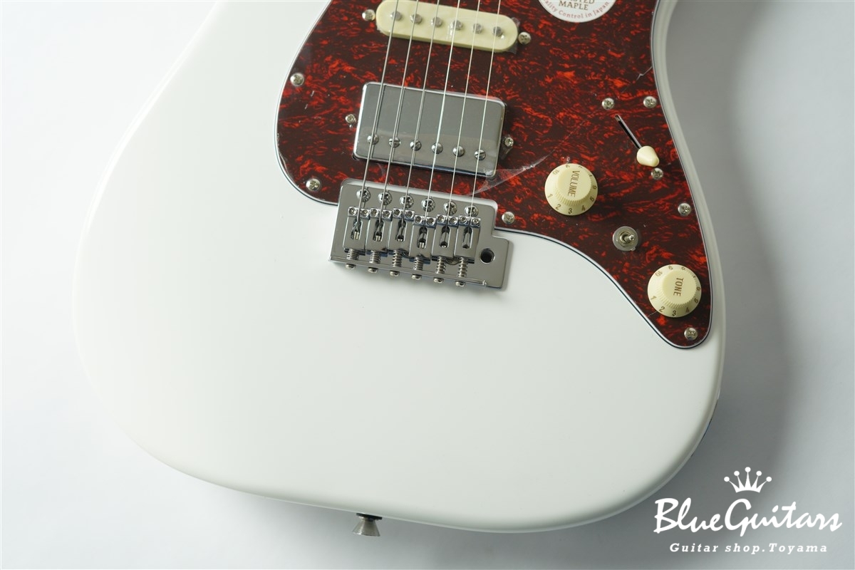 Bacchus GS-2DX RSM/M - White | Blue Guitars Online Store