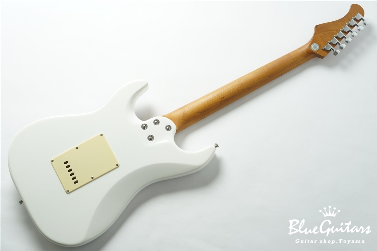 Bacchus エレキギター ホワイト Bacchus GS-2DX RSM/M - White | Blue Guitars Online Store