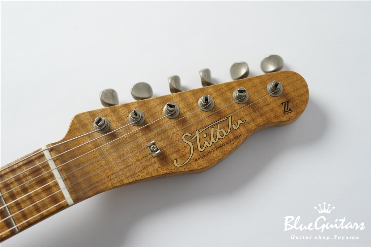 Model T. #208 Light Aged - White Blonde with Blue