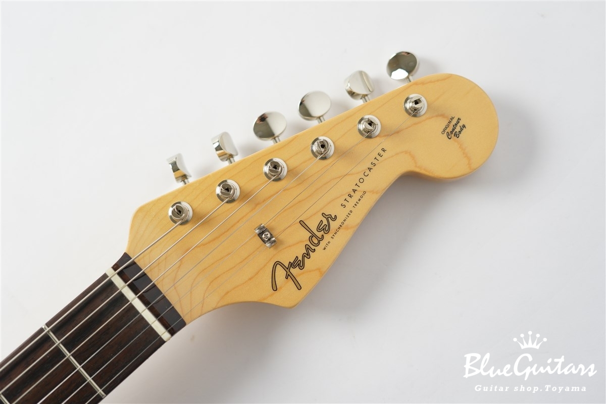 Made in Japan Traditional 2025 Collection ’60s Stratocaster - Competition Black / 3-Color Sunburst