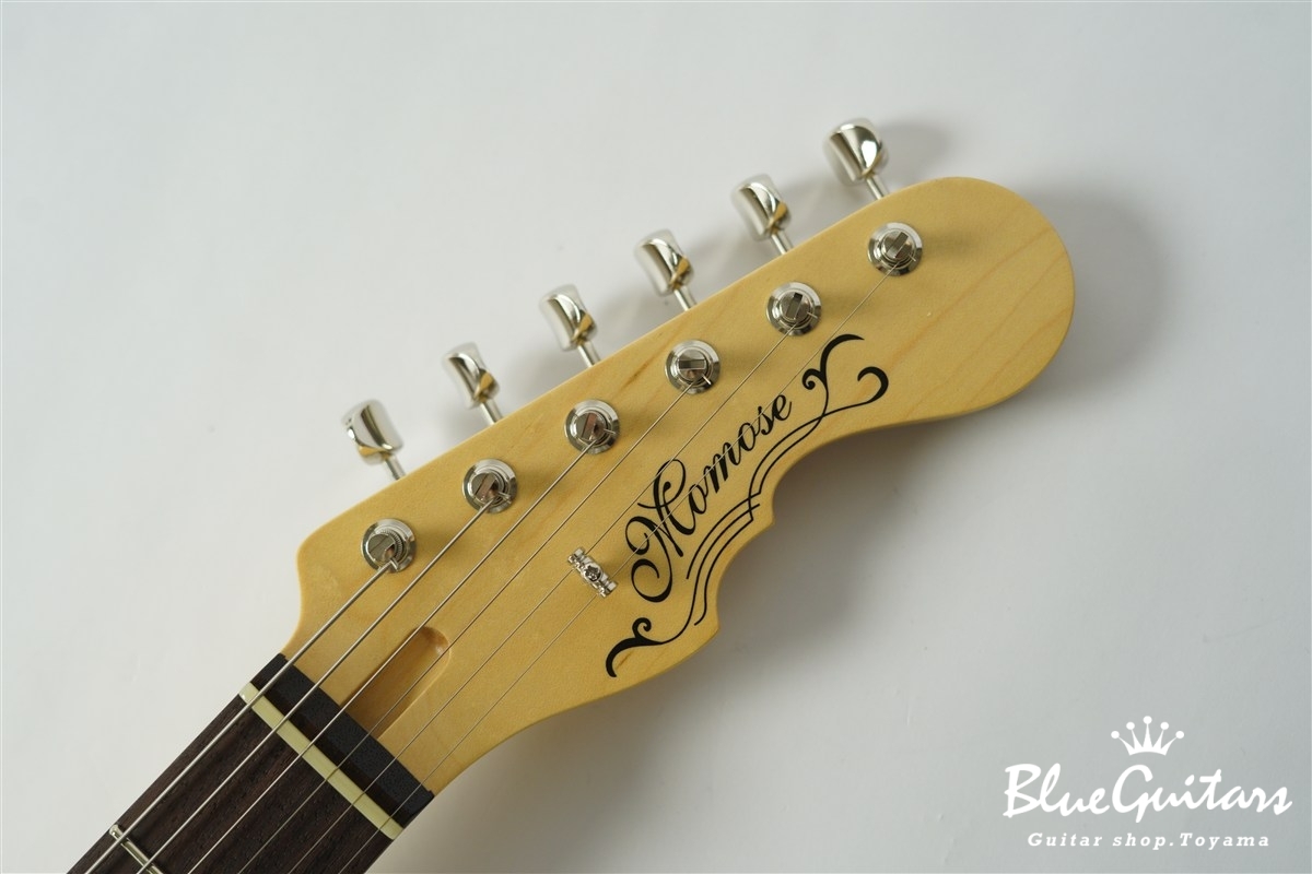 MC1-STD/R - Olympic White / Gold Acryl Pick Guard