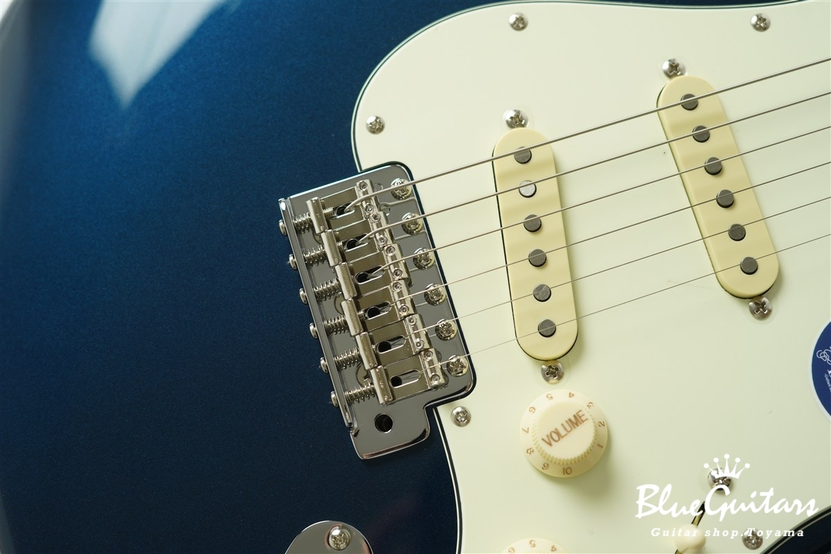 MC1-STD/R - Dark Lake Placid Blue