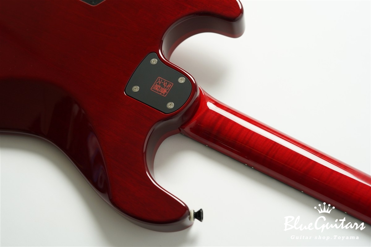 622 BEYOND Maple Top Model - Trans Red