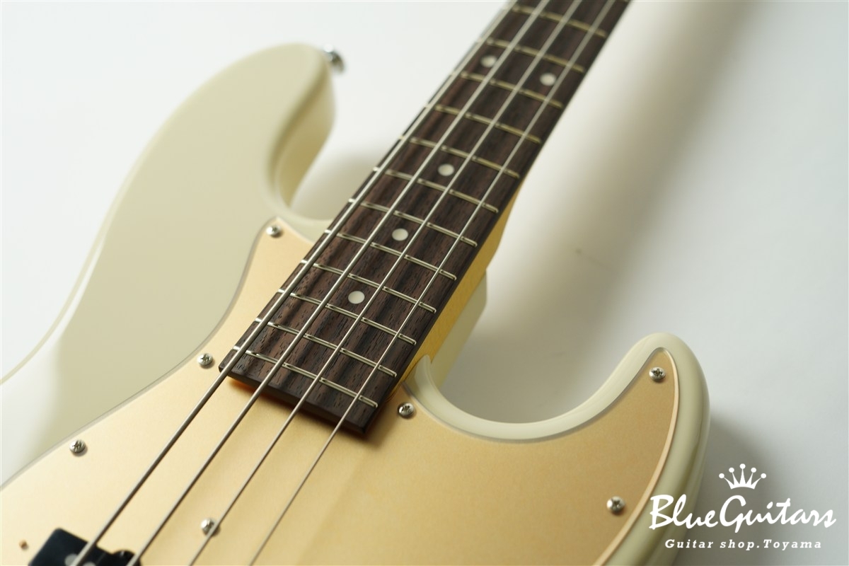 MJ1-STD/R - OWH w/ Acrylic Gold Pickguard