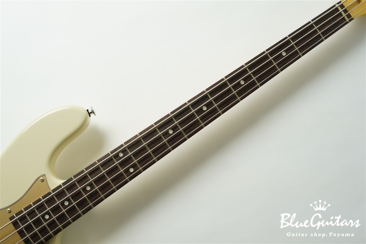 MJ1-STD/R - OWH w/ Acrylic Gold Pickguard