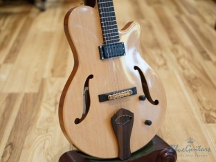 Arcus Thinbody Archtop - Nature