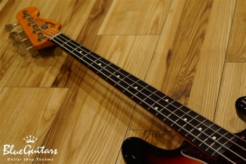 1999年製 American Vintage 1962 Jazz Bass 3Knobs - 3 Color Sunburst