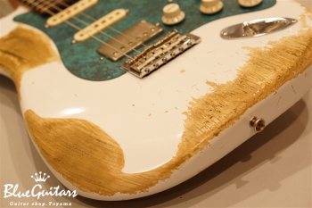 Model S. #010 Heavy Aged - Olympic White with Orii Blue