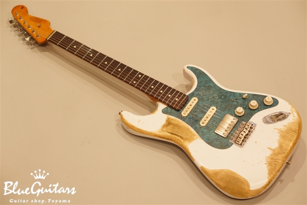 Model S. #010 Heavy Aged - Olympic White with Orii Blue