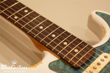 Model S. #010 Heavy Aged - Olympic White with Orii Blue