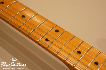 Model T. #002 Light Aged - White Blonde with Orii Blue