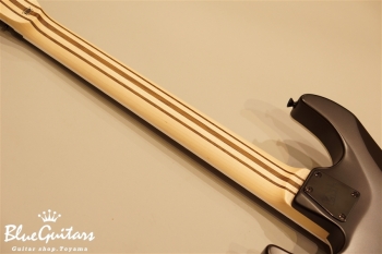 E-MR-FR7 - Black Satin