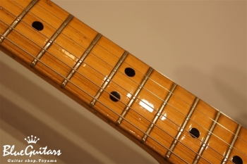 1975年製 Stratocaster Hard Tail - Sunburst