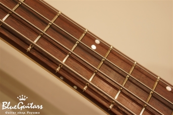 Vibe-4 #014 - 3 Tone Sunburst