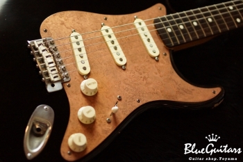 Model S. #005 Medium Aged - Black with Copper Pink