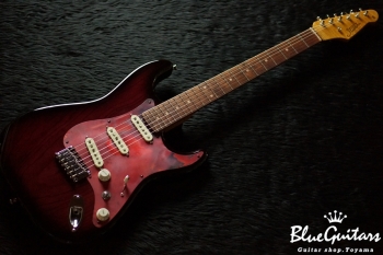 Model S. #021 Light Aged - Burn Burgundy Rose with True Red