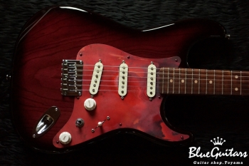 Model S. #021 Light Aged - Burn Burgundy Rose with True Red