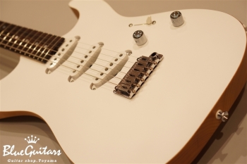 S-622 SSS Alder/R - Chamonix White