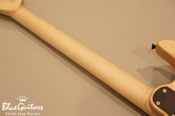 S-622 Ash/M - Black Granite