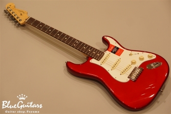 American Professional Stratocaster - Candy Apple Red