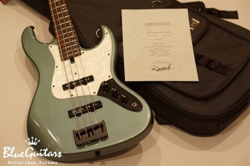 Vibe Standard-4 Model - Sage Green Metallic