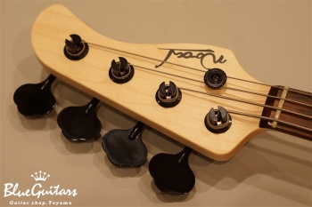 Vibe Standard-4 Model - Sage Green Metallic