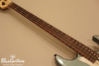 Vibe Standard-4 Model - Sage Green Metallic