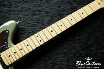 American Professional Jaguar - Antique Olive