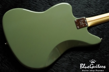 American Professional Jaguar - Antique Olive