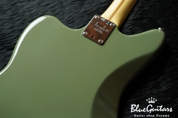 American Professional Jaguar - Antique Olive