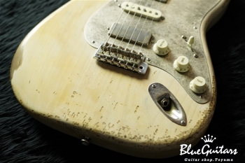 Model S. #043 Heavy Aged - White Blonde with Antique Silver