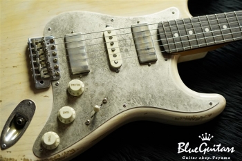 Model S. #043 Heavy Aged - White Blonde with Antique Silver