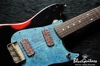 IRIS #041 - Black over Candy Apple Red