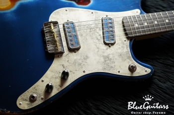 IRIS #027 - Metallic Blue over 3Tone Sunburst 