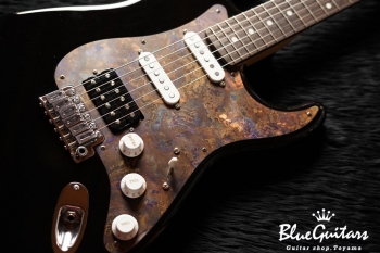 Model S. #028 Light Aged - Black with Copper Red