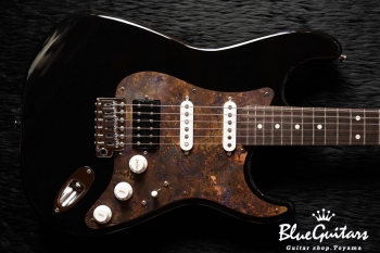 Model S. #028 Light Aged - Black with Copper Red