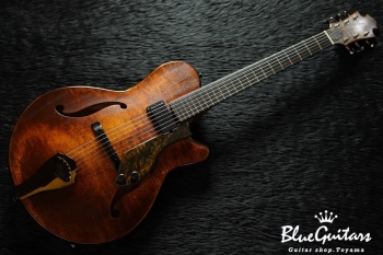 Arcus Thinbody Archtop - Urushi