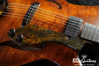 Arcus Thinbody Archtop - Urushi