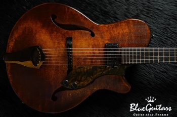 Arcus Thinbody Archtop - Urushi