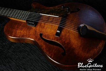 Arcus Thinbody Archtop - Urushi