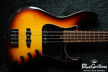 Vibe-4 #014 - 3 Tone Sunburst