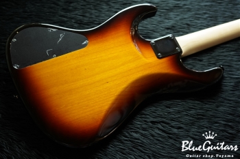 Vibe-4 #014 - 3 Tone Sunburst