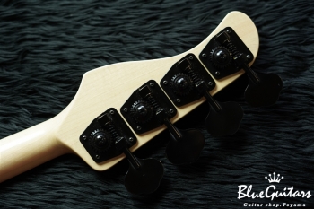 Vibe-4 #014 - 3 Tone Sunburst