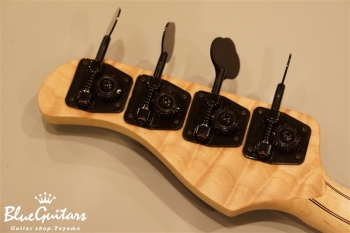 Vibe-4 Quilted Maple #005 - Aqua Blue Burst