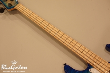 Vibe-4 Quilted Maple #005 - Aqua Blue Burst