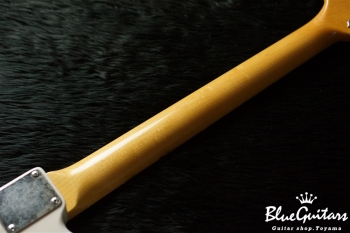 Model JM. #024 Light Aged - White Blonde with Orii Blue