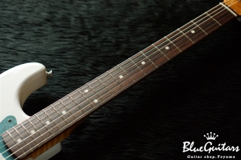 Model S. #019 Light Aged - White Blonde with Orii Blue