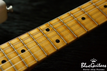 Model S. #017 Light Aged - White Blonde with Orii Blue